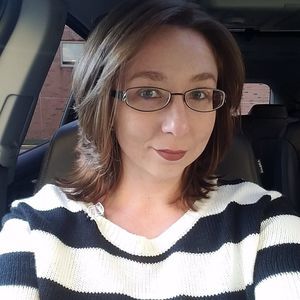 Meet your Posher, Hillary